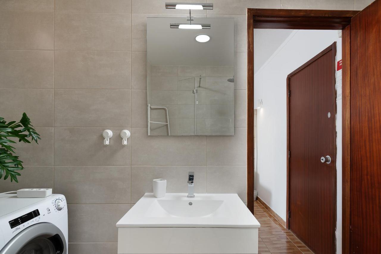 Praia Da Rocha Apartment By Lovelystay Portimao Exterior photo