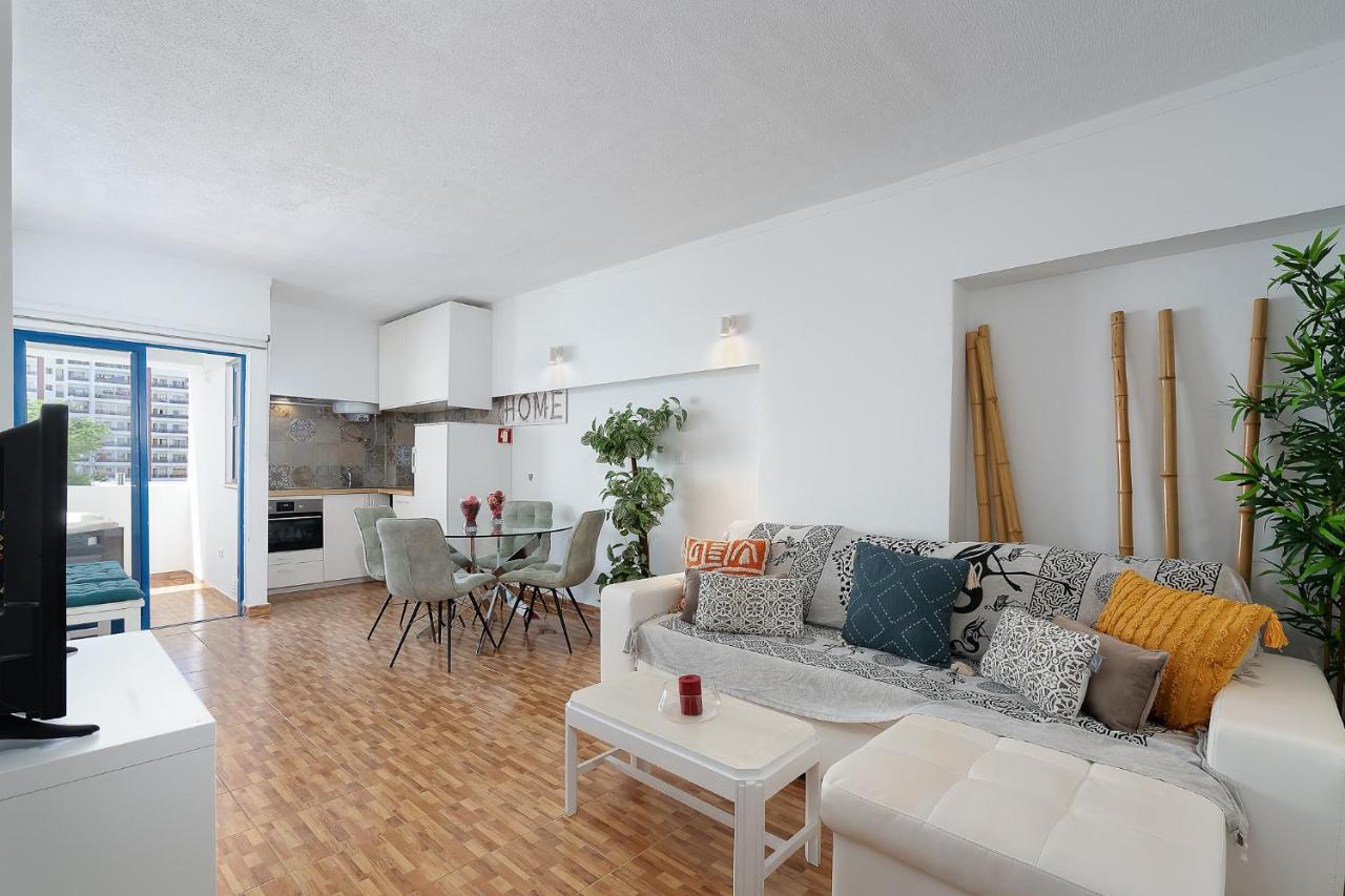 Praia Da Rocha Apartment By Lovelystay Portimao Exterior photo
